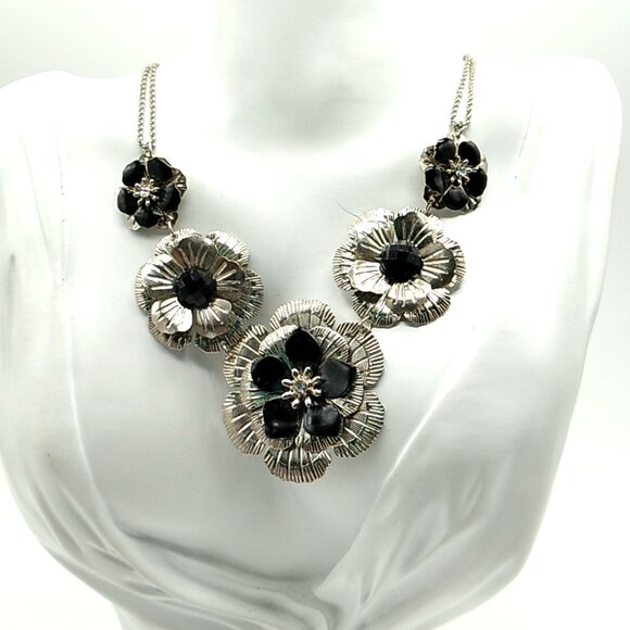 2028 Brand Metal Flower Necklace Black Silver-tone Crystal Signed - Picture 12 of 16